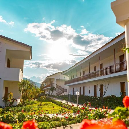Hotel Agustos Urubamba Buitenkant foto
