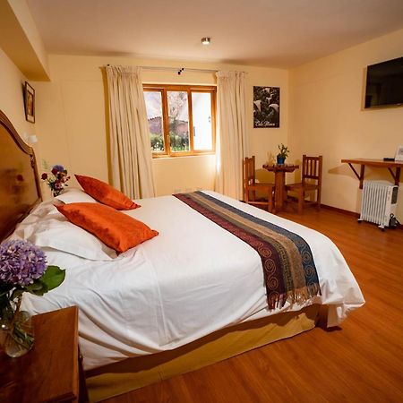 Hotel Agustos Urubamba Buitenkant foto