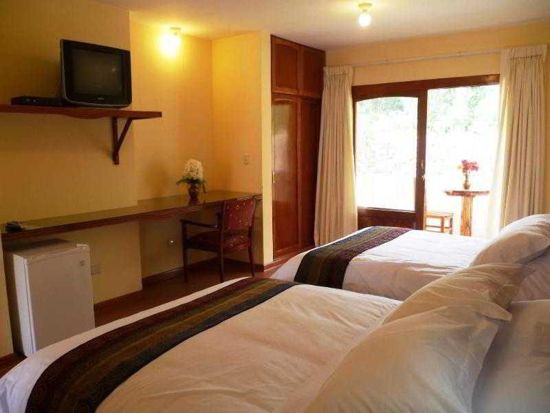 Hotel Agustos Urubamba Buitenkant foto