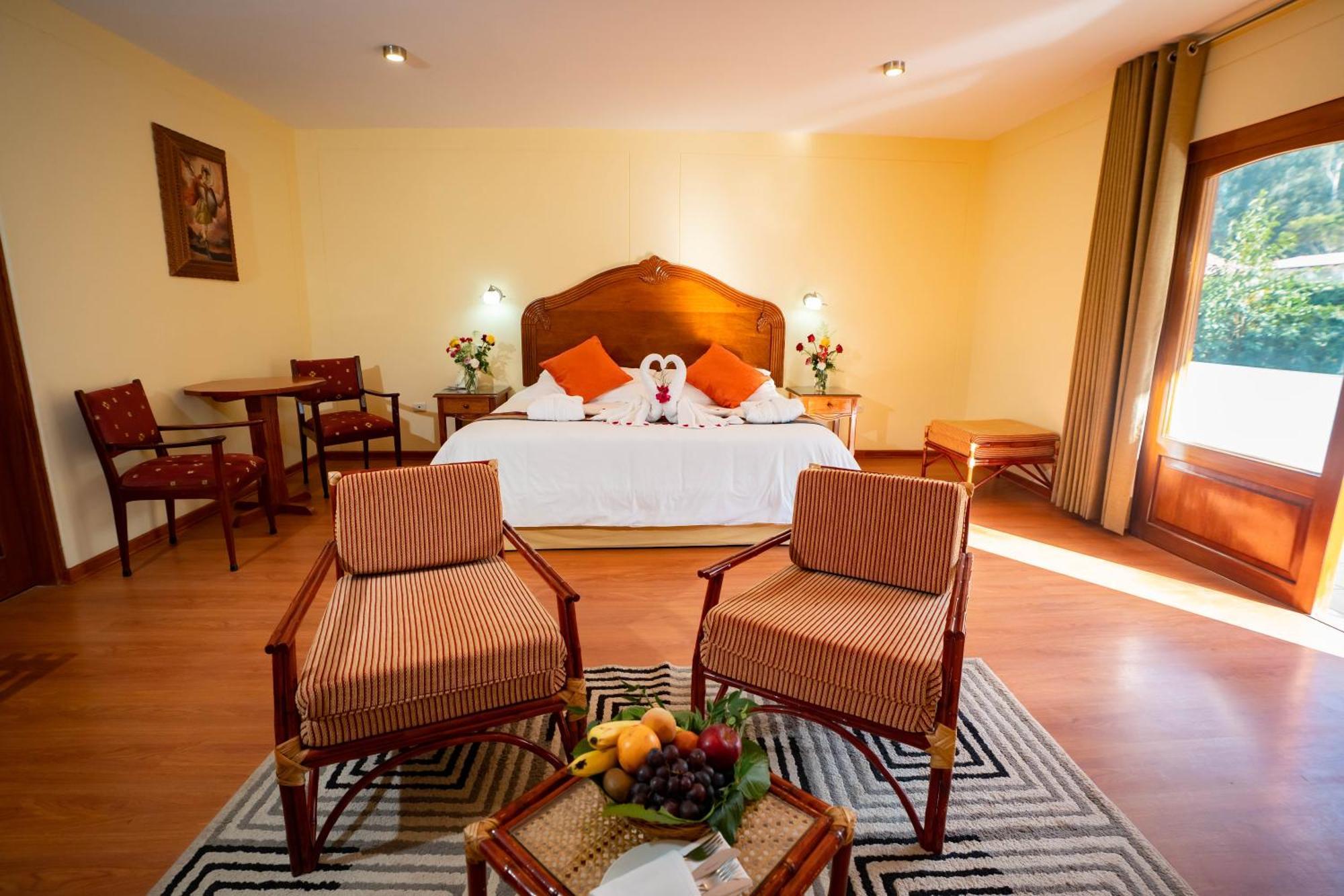 Hotel Agustos Urubamba Buitenkant foto