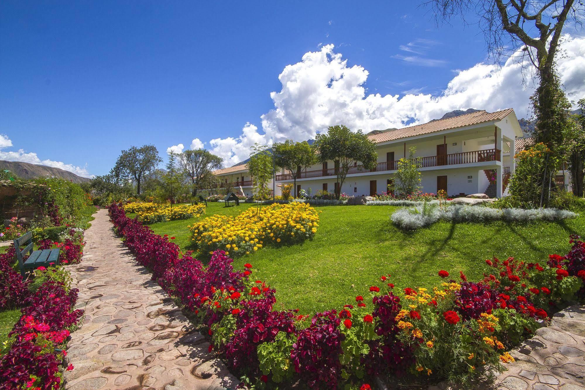 Hotel Agustos Urubamba Buitenkant foto